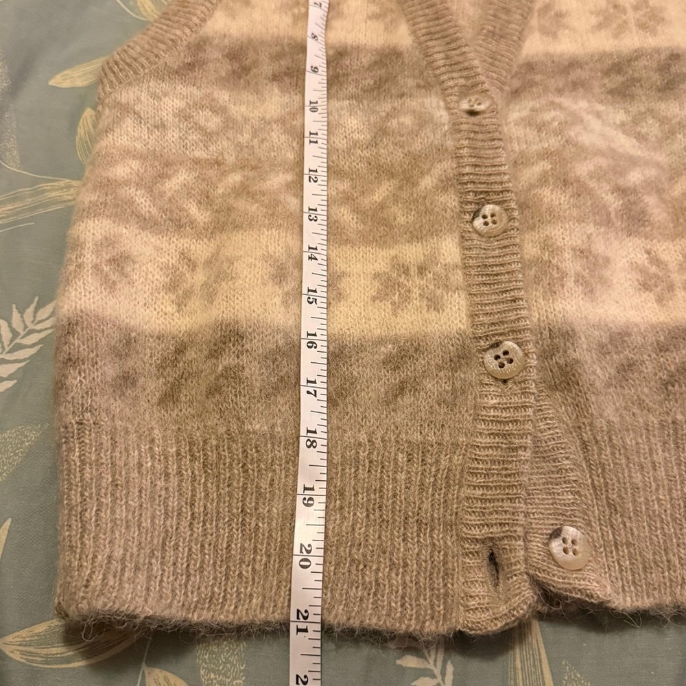 Vintage Hilda 100% Pure Wool Icelandic Button Front Sweater Vest Ladies Size XS - Picture 11 of 12